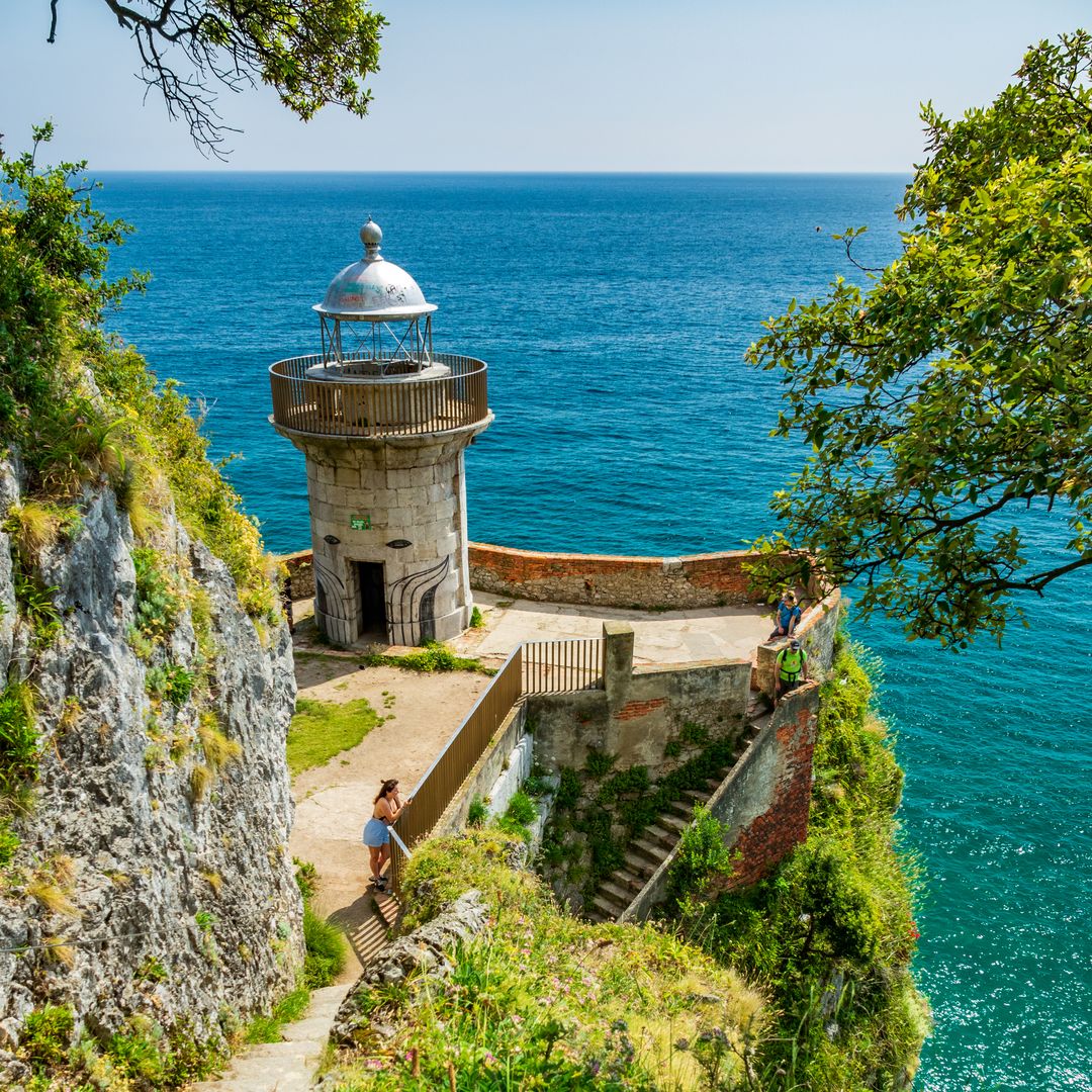 Faro del Caballo, Santoña, Cantabria