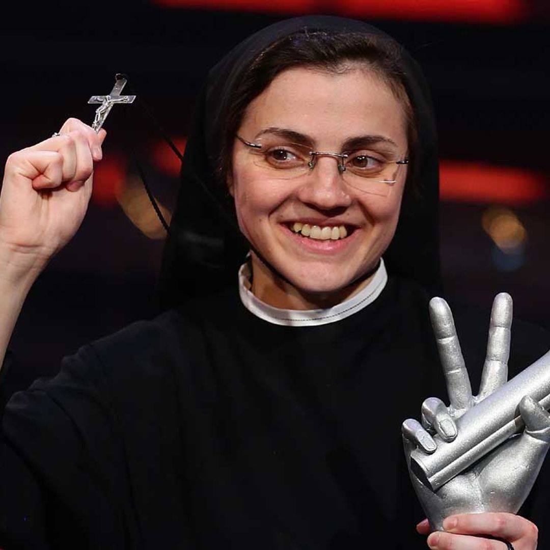 Sor Cristina, la monja que ganó ‘La Voz’ Italia, cuelga los hábitos y ahora es camarera en España