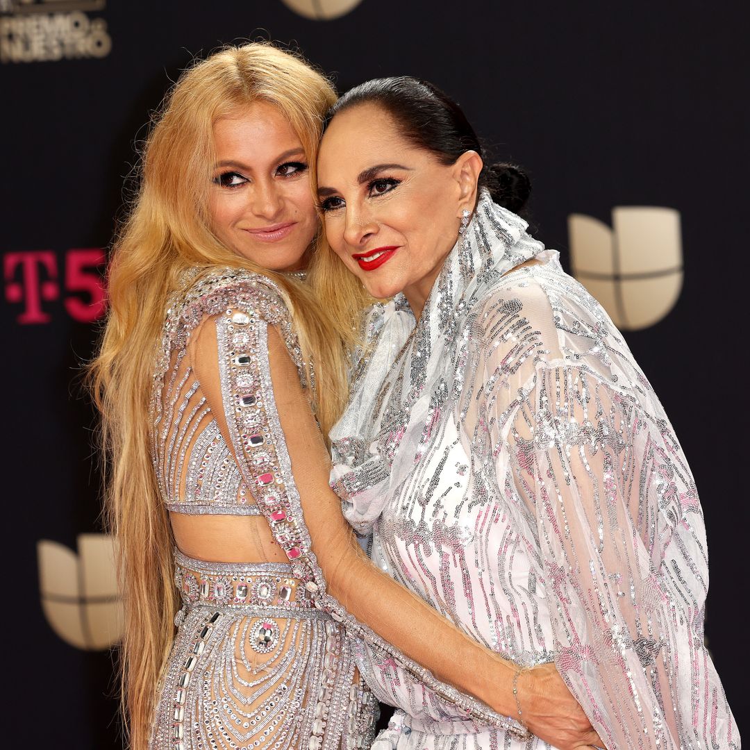 Conmovida, Paulina Rubio dedica un emotivo mensaje a su mamá a dos años de su partida