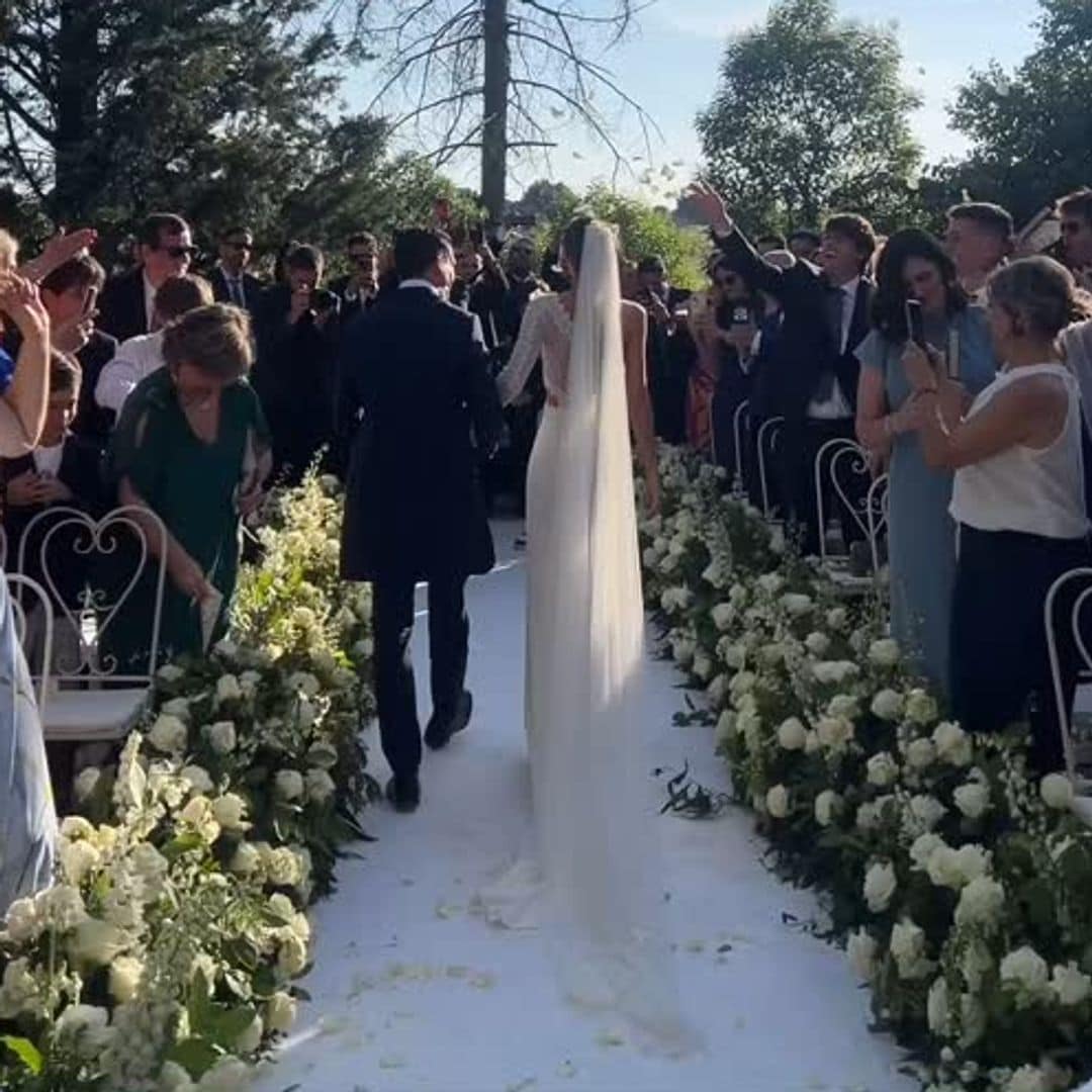 Así ha sido la boda de Jaime Lorente y Marta Goenaga: del divertido baile nupcial a los invitados