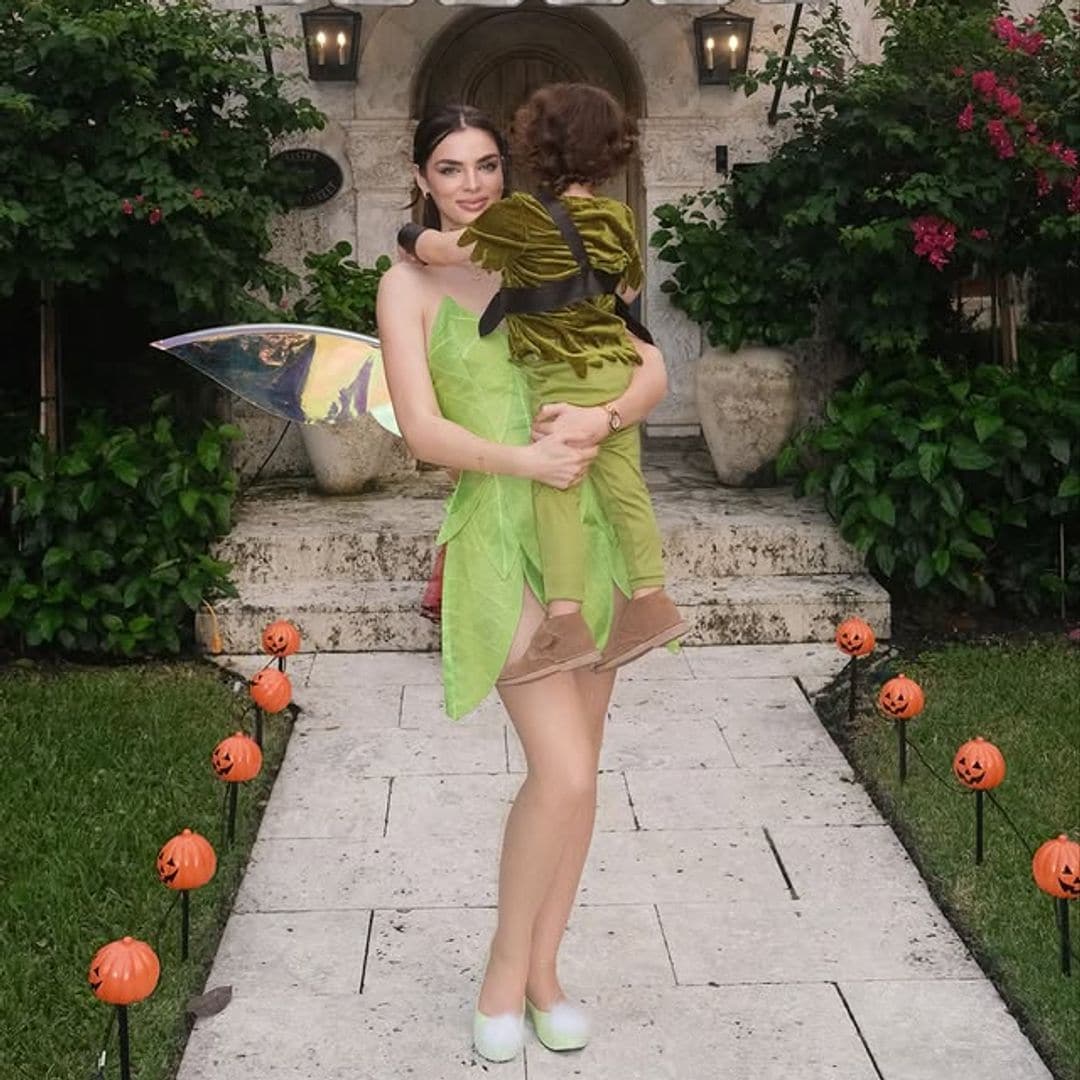 Halloween en familia: Nadia Ferreira y su hijo Marquitos se transforman en Tinkerbell y Peter Pan