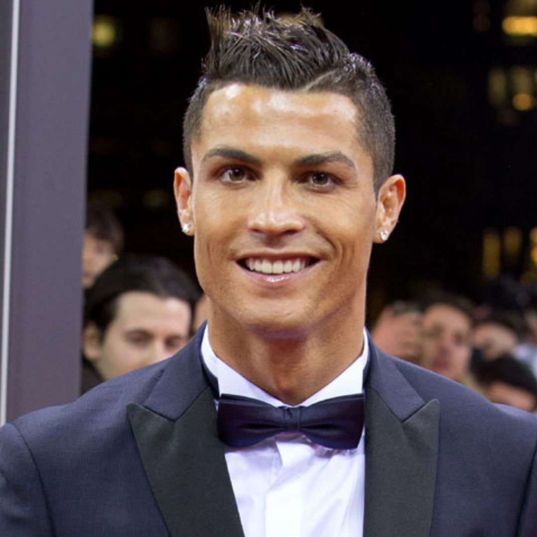 ¡Cristiano Ronaldo se atreve con todo! Hasta con un 'look' inspirado en Super Mario