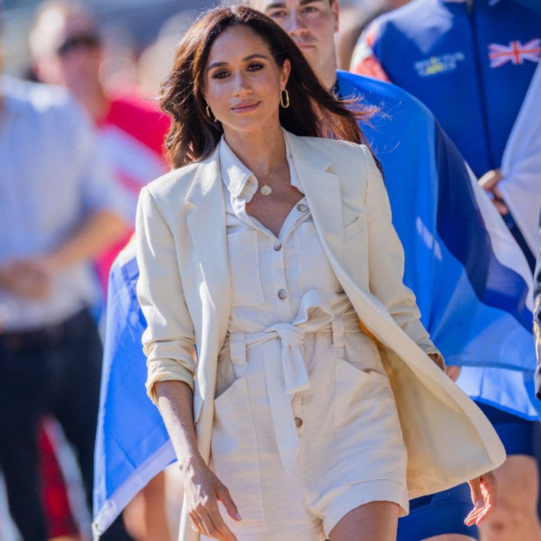 Meghan Markle aparece vestida de Zara por primera vez en siete años