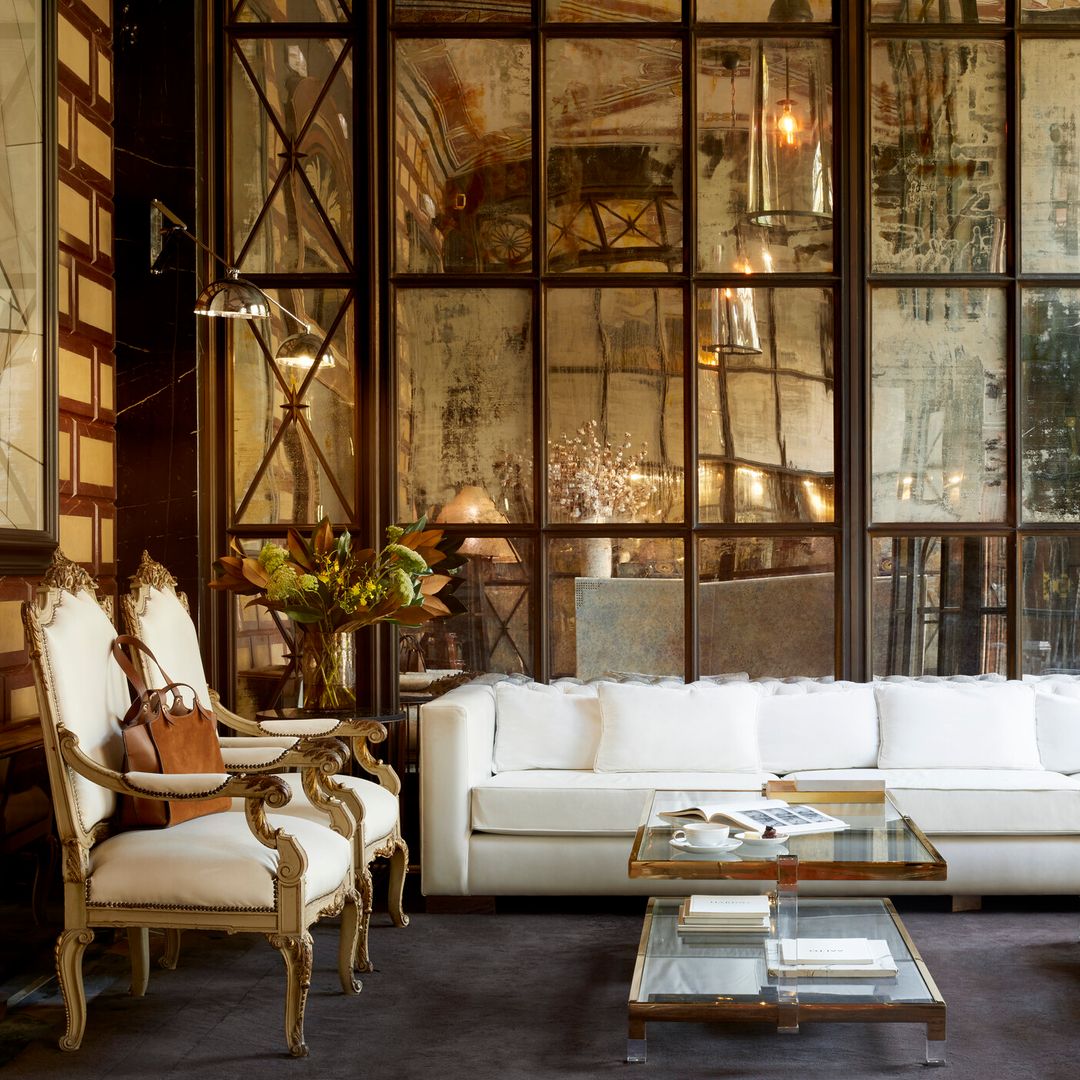 Cotton House, un hotel lleno de historia donde descubrir la verdadera esencia de Barcelona