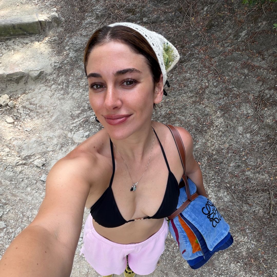 El paraíso particular de Blanca Suárez este verano: la foto que todos comentan buscando a Javier Rey