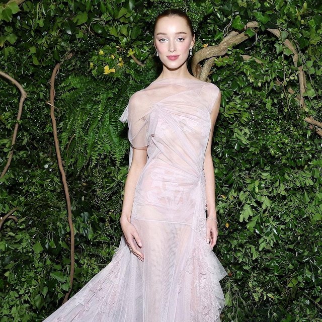 phoebe dynevor