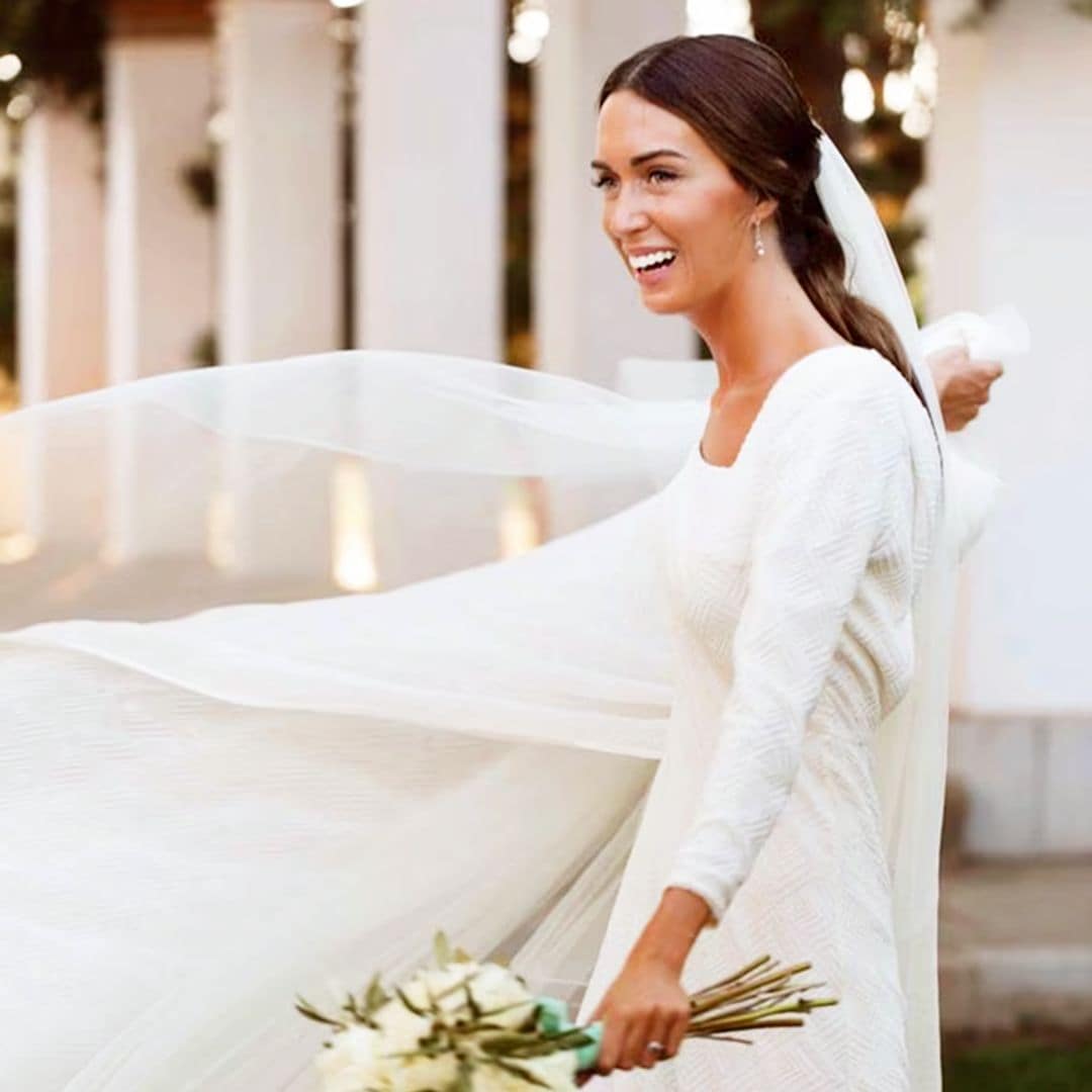 Un vestido de novia sencillo y desmontable para la boda de Paloma en Toledo