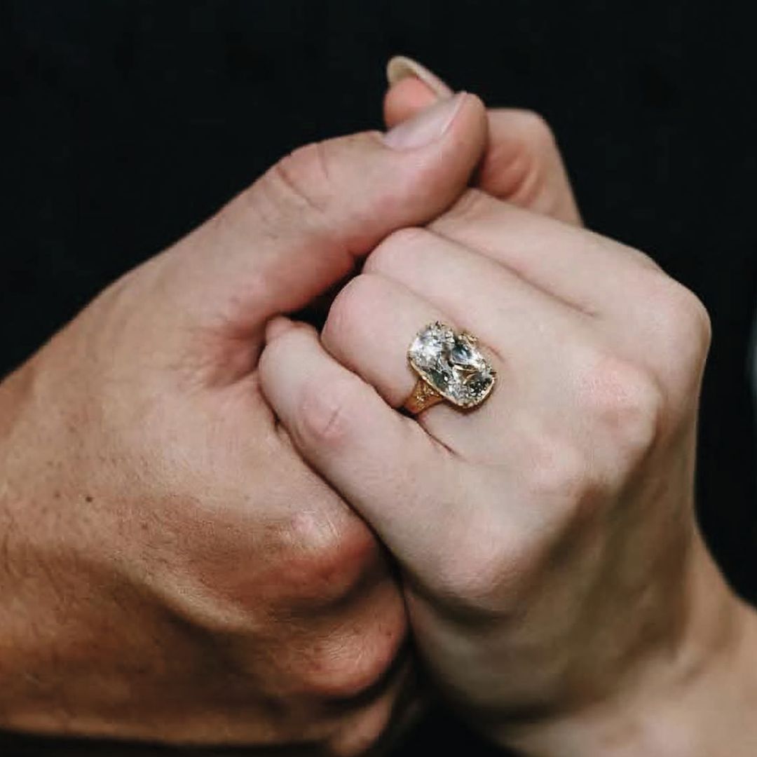 Diamante del anillo de la pedida