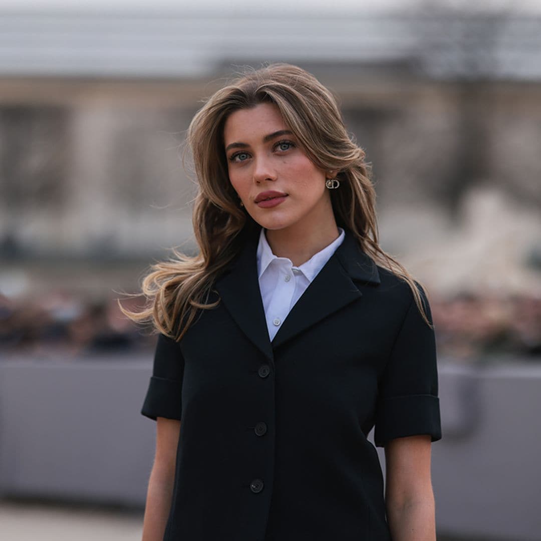 Del colegio a la calle, los uniformes escolares conquistan a las chicas de moda