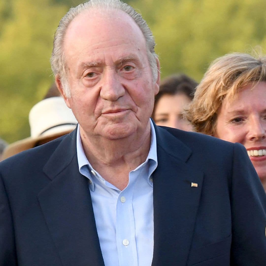 Primeras reacciones de familiares ante la salida de don Juan Carlos de España