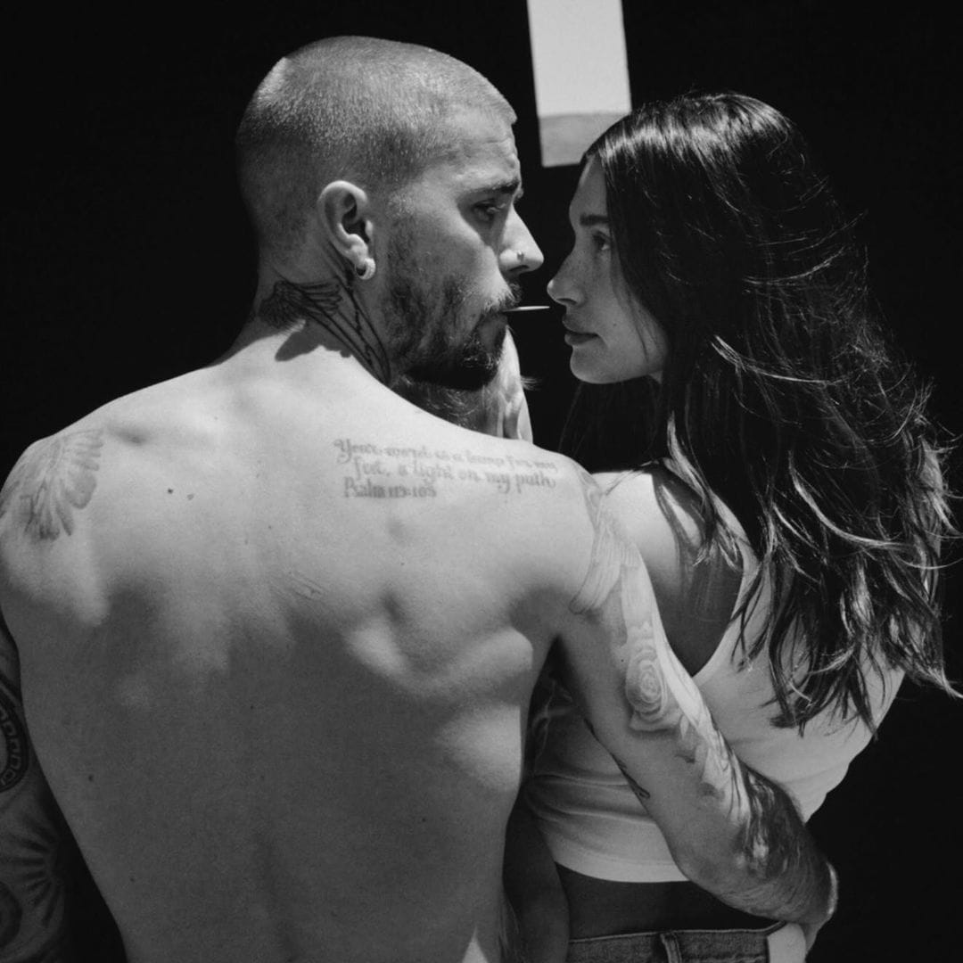 Lo que revelan los looks de Justin y Hailey Bieber en las fotos de su nuevo disco sorpresa