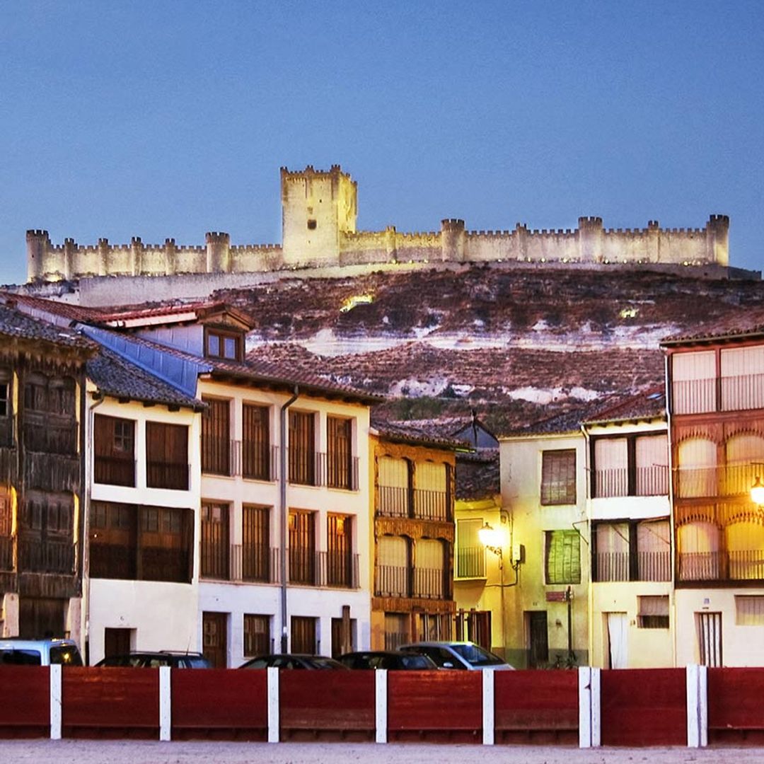 Plaza y castillo de Peñafiel. Valladolid