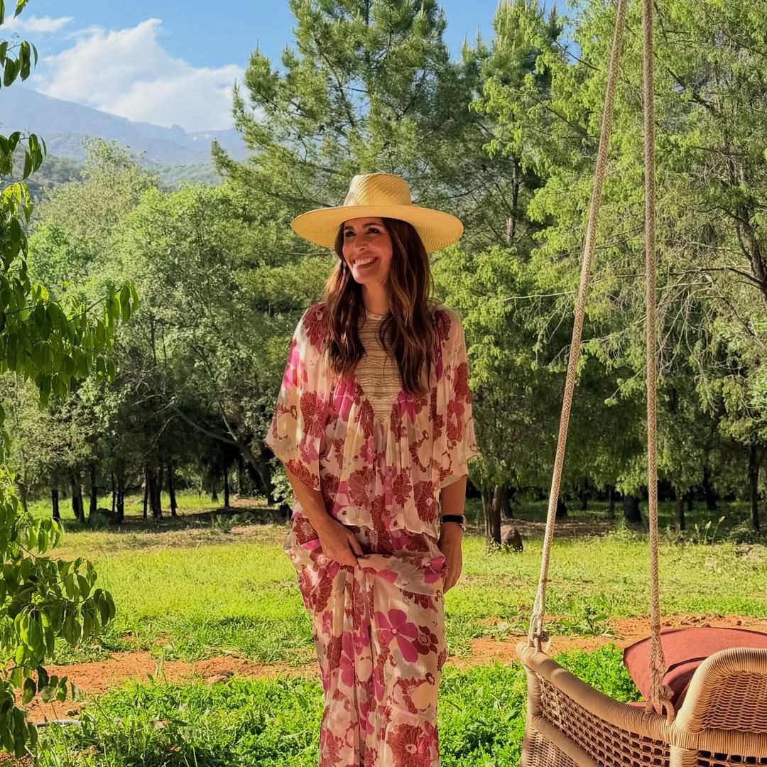 El momento ¡HOLA! de Nuria Roca en su impresionante casa en la Sierra de Gredos: "Siempre me ha hecho ilusión"