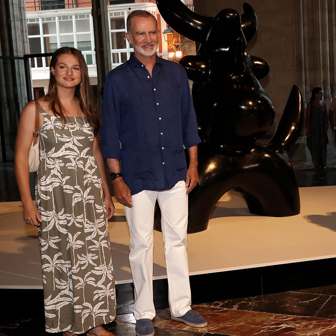 Los Reyes y sus hijas vuelven a sorprender en Palma: los secretos detrás de su visita a la gran exposición de Miró