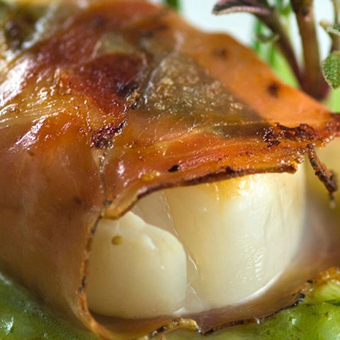 'Saltimbocca' de vieiras con 'risotto' verde