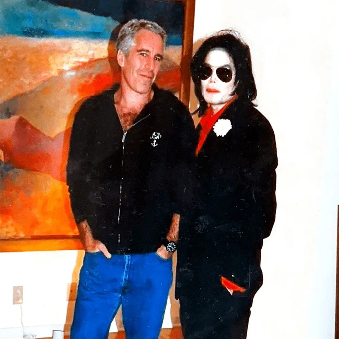 Sale a la luz un primer lote de archivos de Epstein que incluye fotos de Michael Jackson y Bill Clinton, entre otros personajes conocidos
