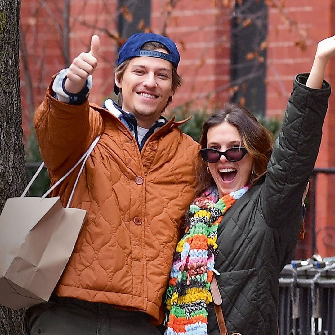 En ¡HOLA!: Millie Bobby Brown y Jake Bongiovi, una pareja ‘chiflada’ de amor y de felicidad