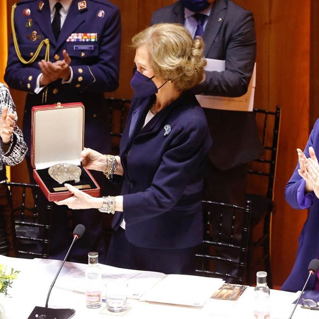 La reina Sofía reaparece tras la decisión de don Juan Carlos de mantener su residencia en Abu Dabi