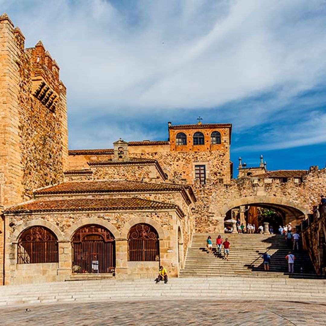 Cáceres, la ciudad bimilenaria, en 10 imprescindibles (alguno muy moderno)