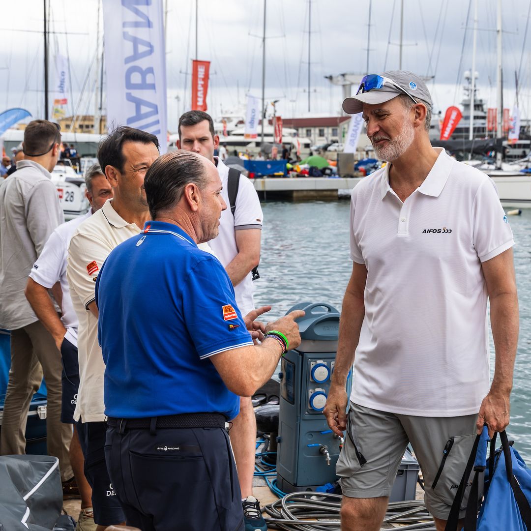 La 43ª Copa del Rey MAPFRE comienza con el Rey Felipe navegando en el Aifos
