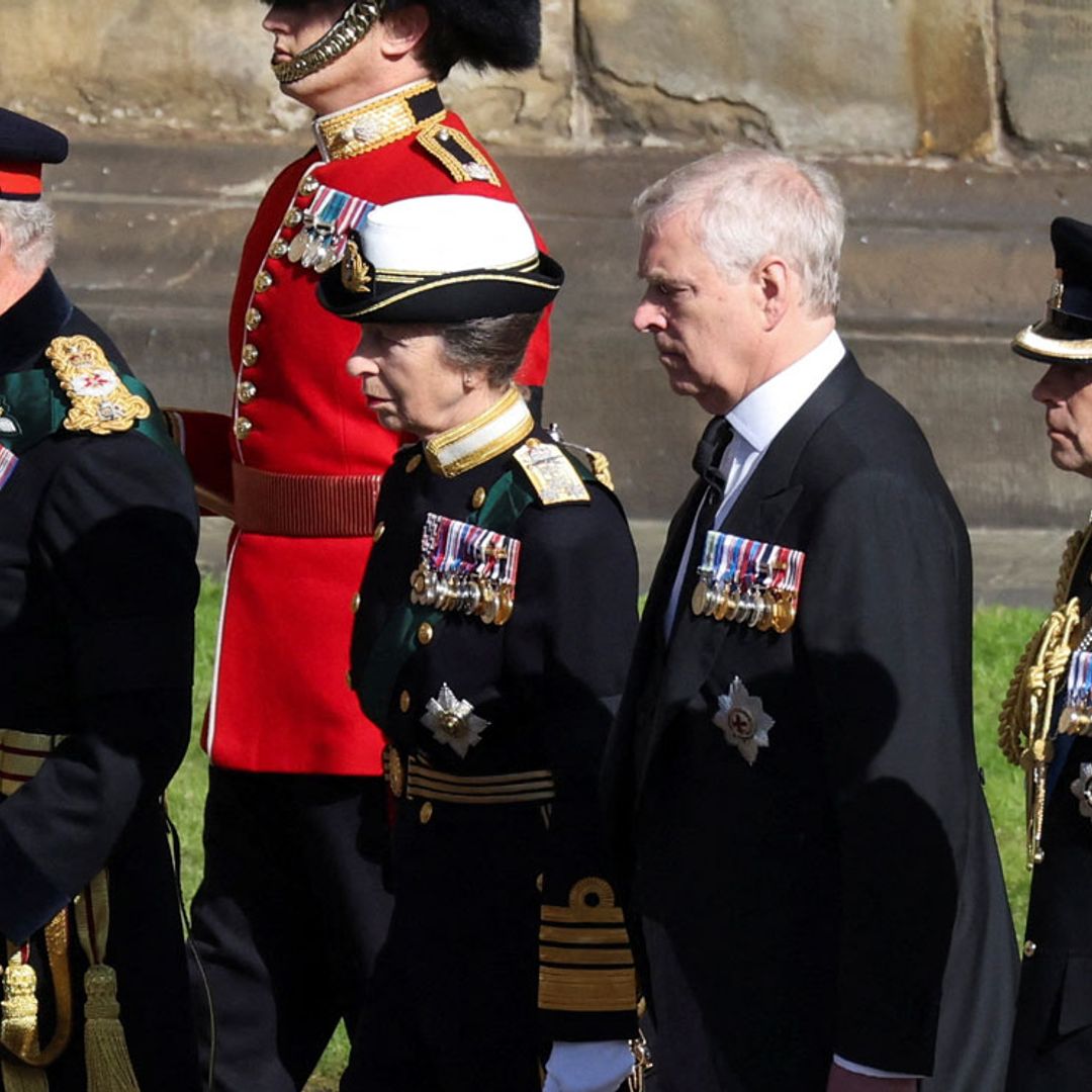 ¿Qué miembros de la Familia Real británica formarán parte hoy del cortejo fúnebre hasta Westminster?