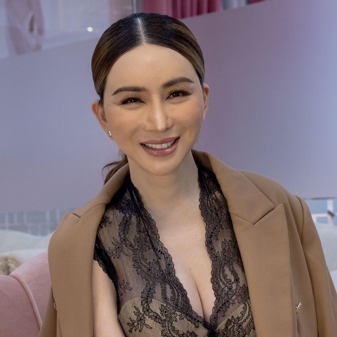 Anne Jakrajutatip renuncia a su cargo como directora de JKN, dueña de Miss Universe