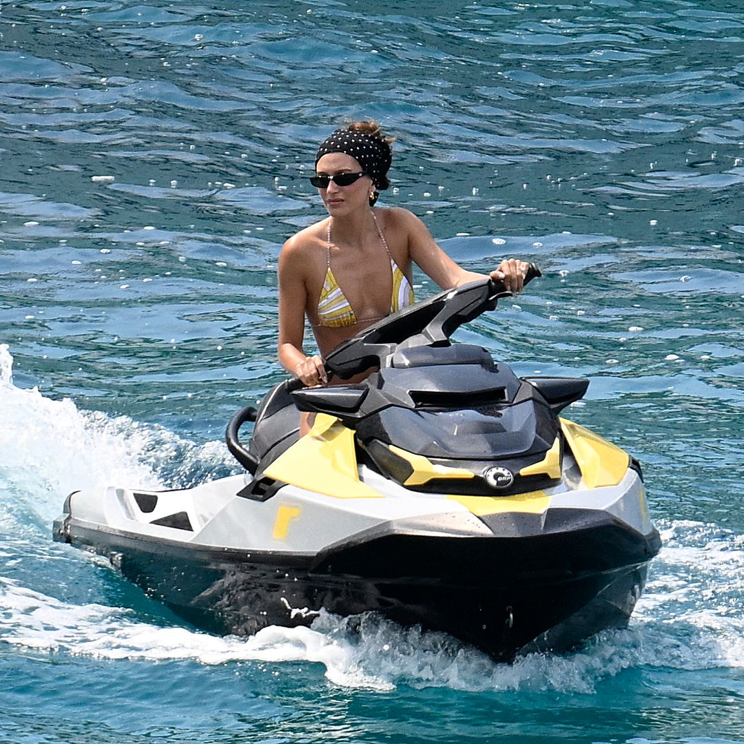 Hailey Bieber se convierte en una 'Pucci girl' en su última visita a Mallorca