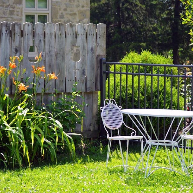 plantas incompatibles jardin jardineras macetones hola decoracion