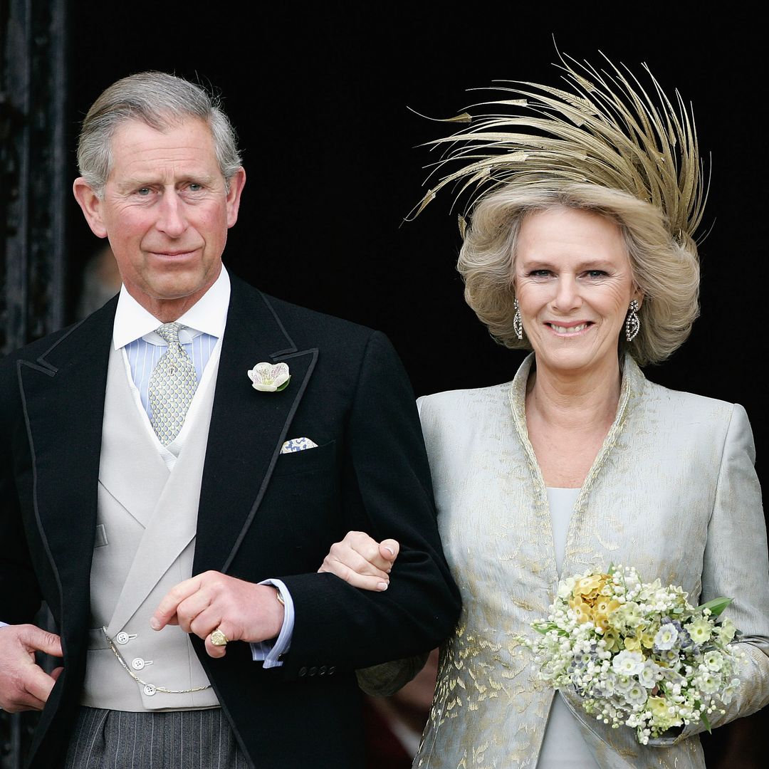 La reina Camilla, una novia real que rompió las reglas: los detalles del enlace más singular de la Casa Windsor