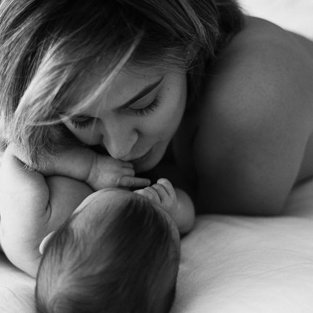 Laura Escanes recuerda el nacimiento de Roma con una preciosa foto en la que aparece Risto Mejide