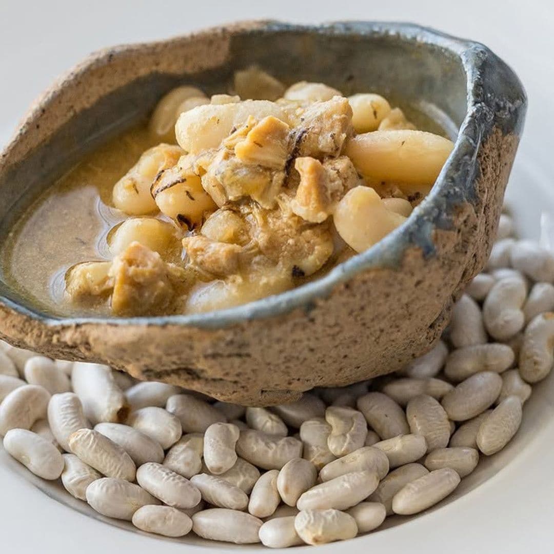 Fesols y esturión, restaurante La Fábrica de Solfa, Beceite, Teruel, Matarraña