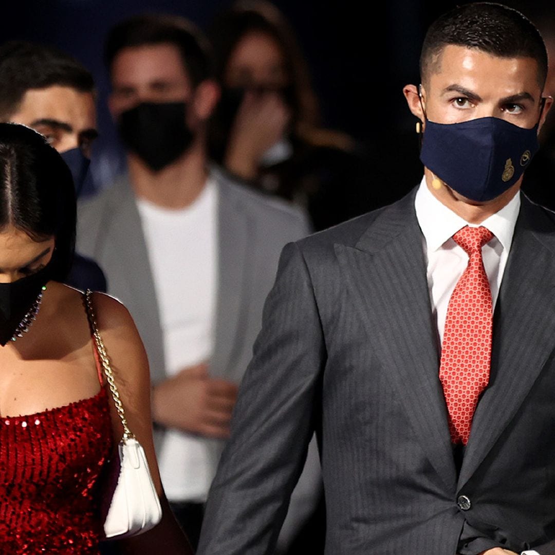 La emoción de Georgina Rodríguez al ver a Cristiano Ronaldo coronarse como mejor jugador del siglo