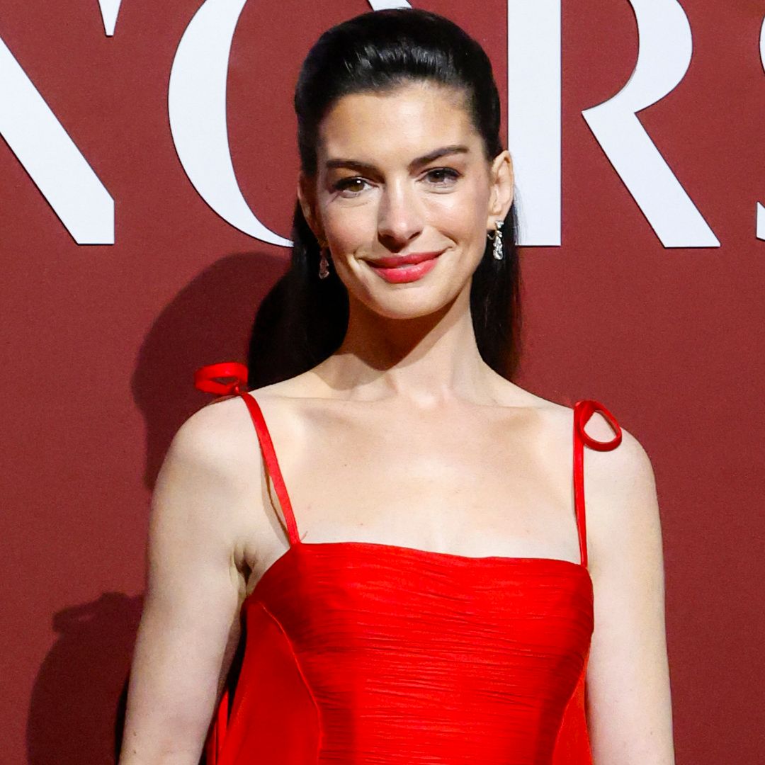 El vestido 'vintage' de Anne Hathaway que la corona como la favorita de las alfombras rojas