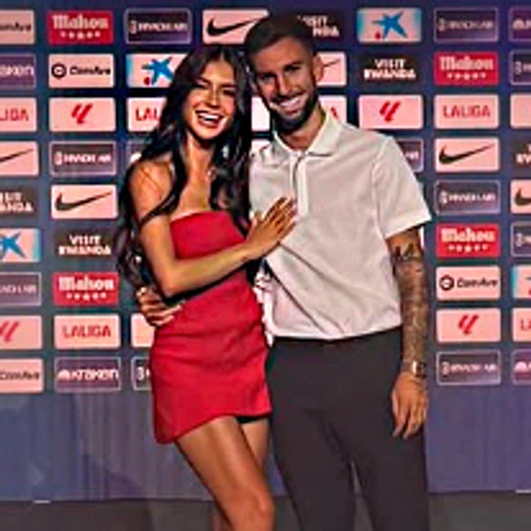 El orgullo de la novia de Álex Baena y la emoción de su familia tras su gran día en el Atlético de Madrid