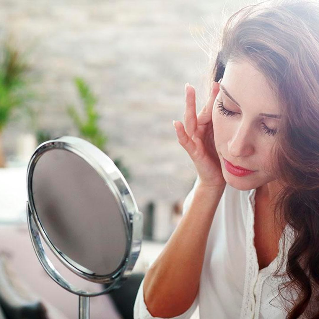 Las mejores opciones de maquillaje si tu piel tiende al acné