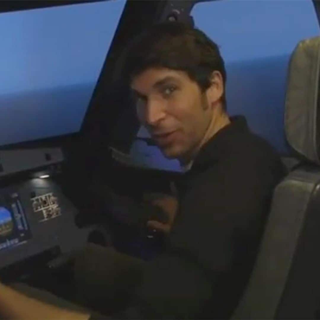 Bienvenidos a su vuelo, les habla el comandante... ¡Cayetano Rivera!