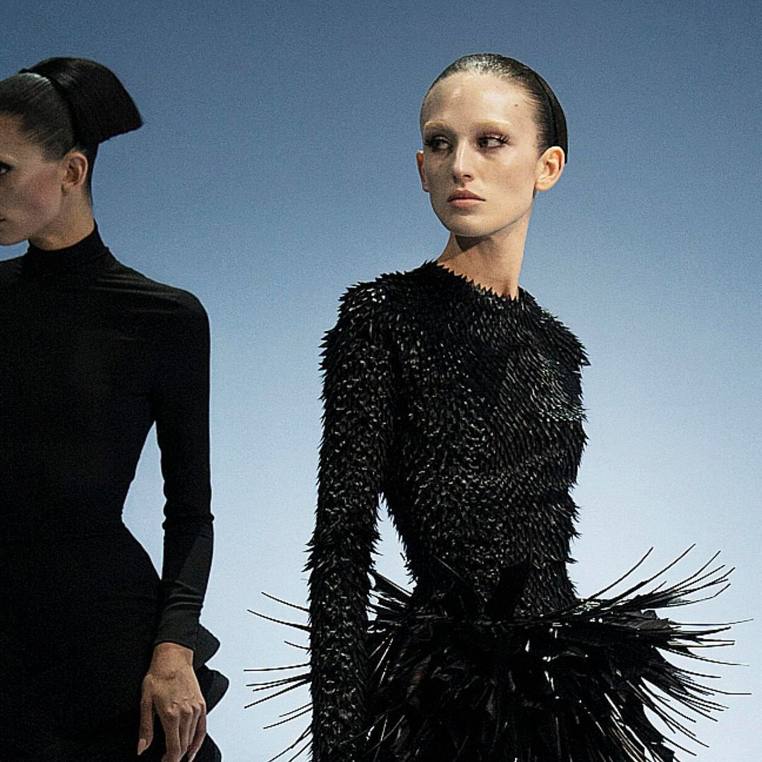 Haider Ackermann encarna el espíritu de Jean Paul Gaultier para la próxima temporada
