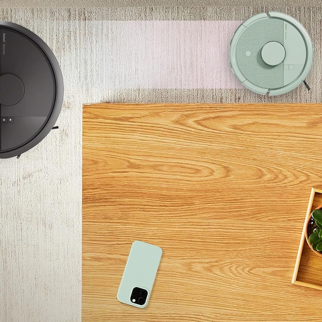 Atención pisos pequeños: este es el robot aspirador que tu casa necesita y al que apenas verás