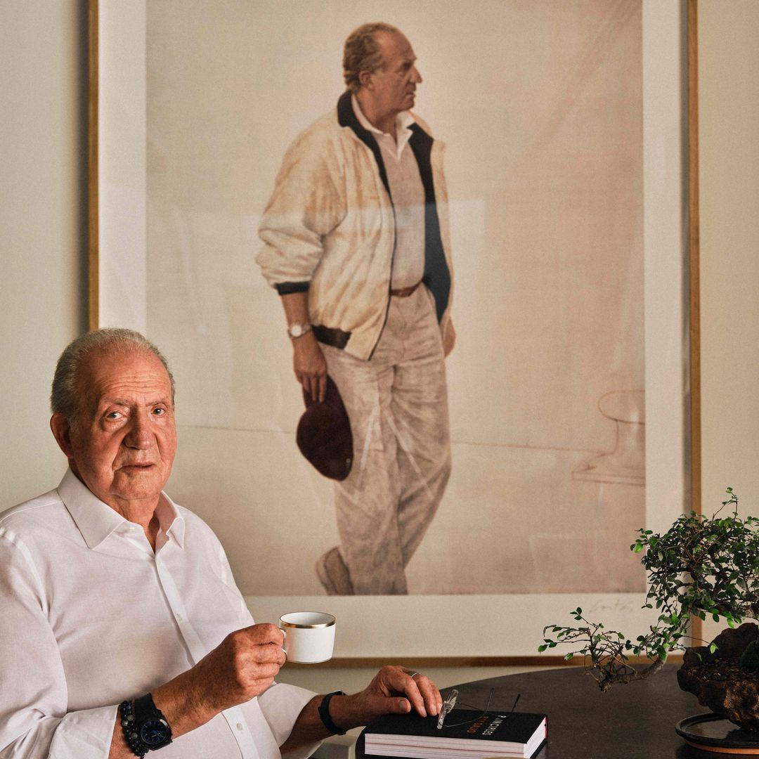 Un simbólico retrato, olivos centenarios y el recuerdo de sus hijos: los detalles de su casa en Abu Dabi