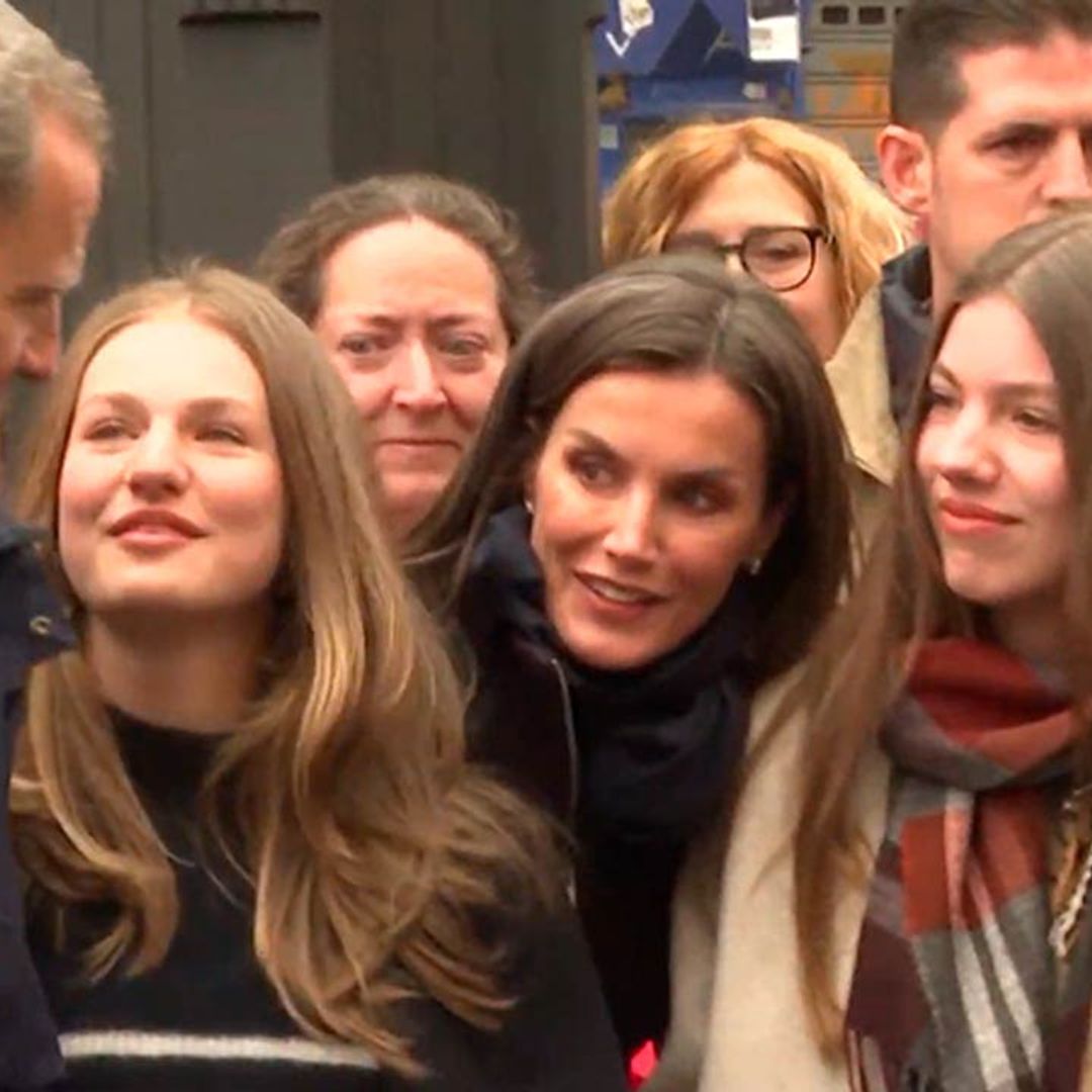 Los looks básicos con los que Letizia, Leonor y Sofía se mostraron cómodas y elegantes en la Semana Santa madrileña