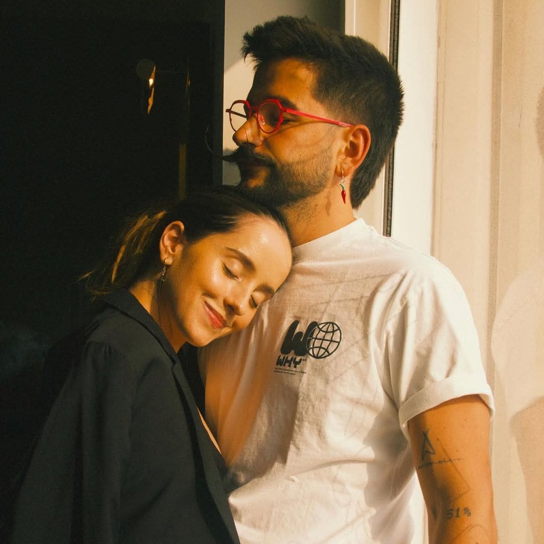Camilo y Evaluna realizan un 'house tour' por los rincones favoritos de 'La Colmena'
