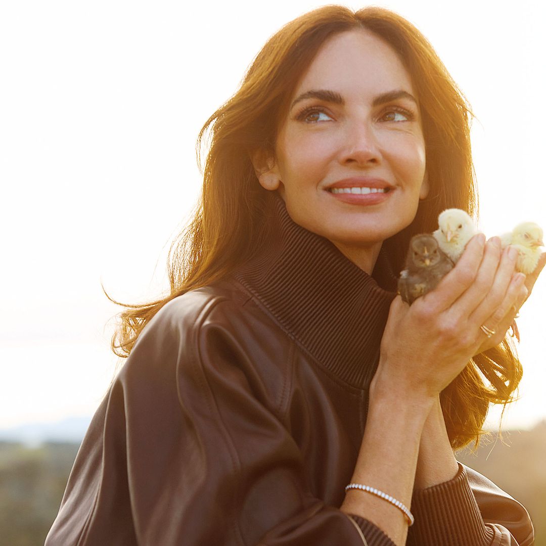 Eugenia Silva celebra con ¡HOLA! sus 50 años y nos recibe en su casa de campo de Extremadura: "No todo ha sido un camino de rosas"