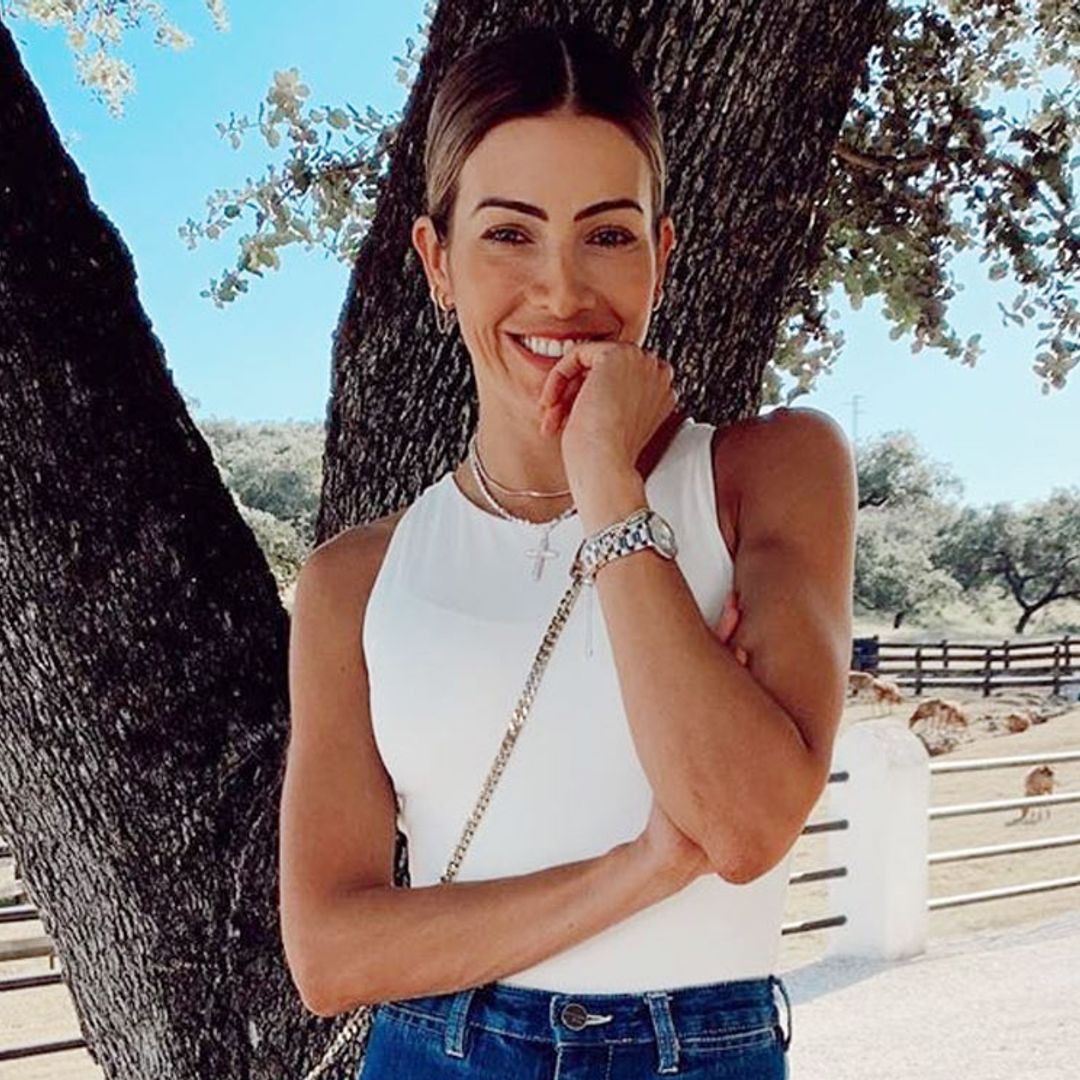 Virginia Troconis presume de abdominales en bikini
