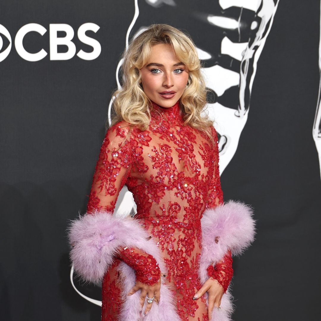 Sabrina Carpenter deja atrás su era Short n’ Sweet con un 'look' de encaje en los MTV VMA's 2025