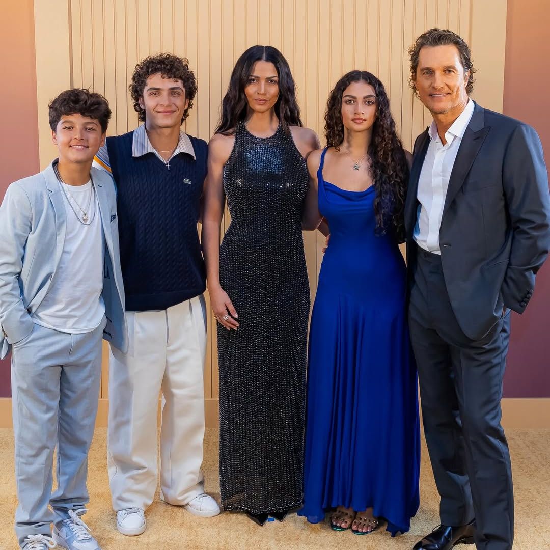 La familia "modelo" de Matthew McConaughey tiene un protagonista: Livingston, su hijo pequeño y el que más ha cambiado