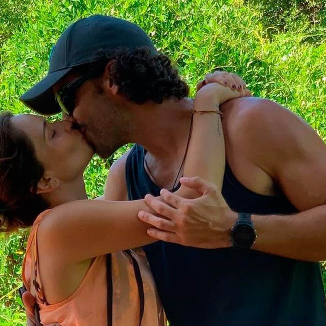 Adriana Louvier y Guto Salas celebran 15 años de amor