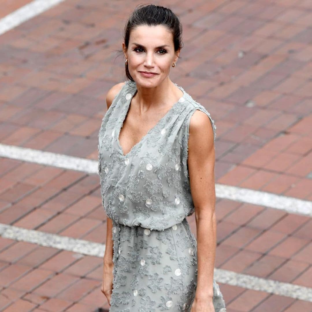 Doña Letizia, la Reina que triunfa con sus compras de rebajas