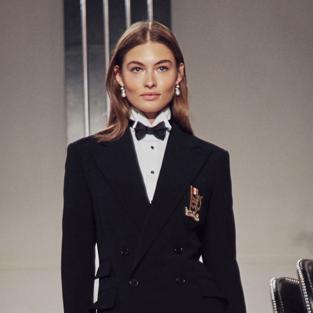 Esmoquin y lentejuelas, las dos tendencias del otoño más glamuroso de Ralph Lauren