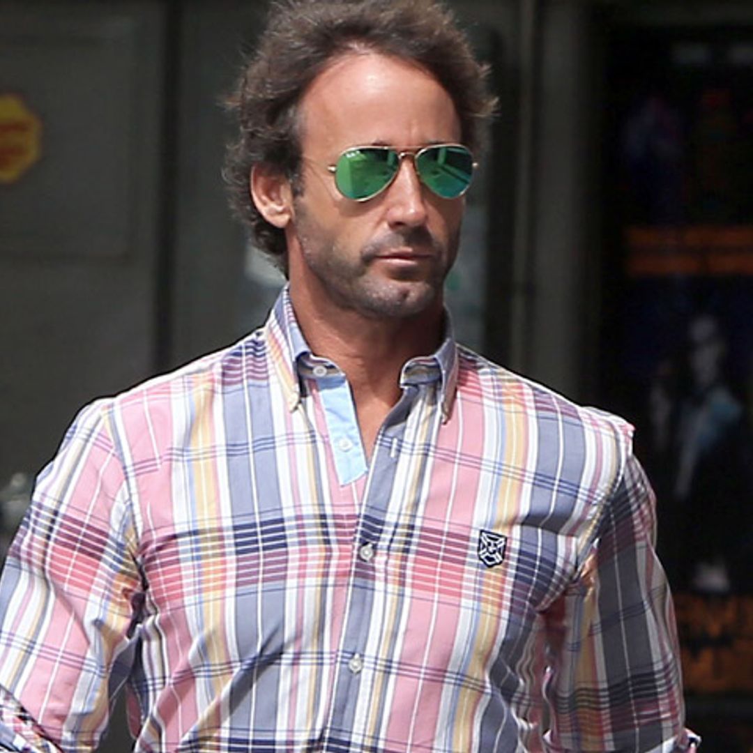 PRIMICIA: Álvaro Muñoz Escassi no se casó el fin de semana ni tiene planes de boda