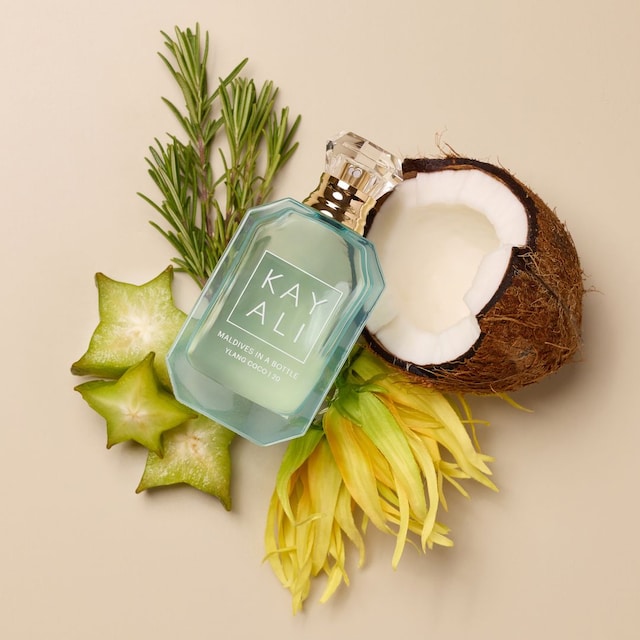 Perfume de Kayali de Vacay in a bottle